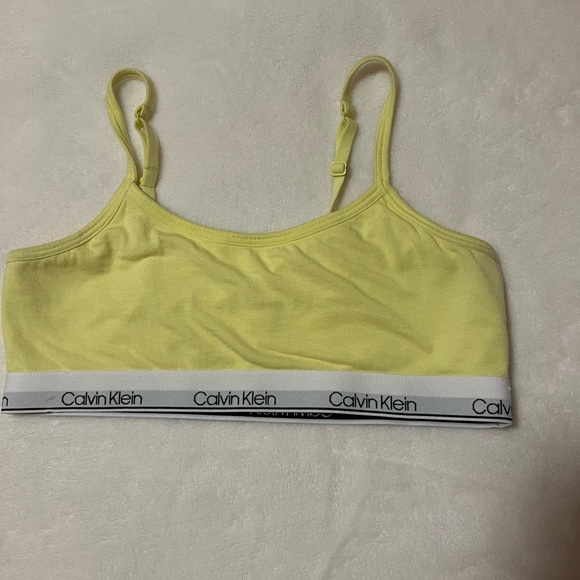 calvin klein sports bra - Picture 2 of 2